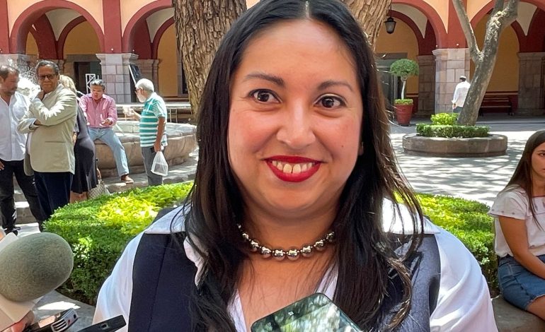  Nombran a Urenda Navarro como abogada general de la UASLP