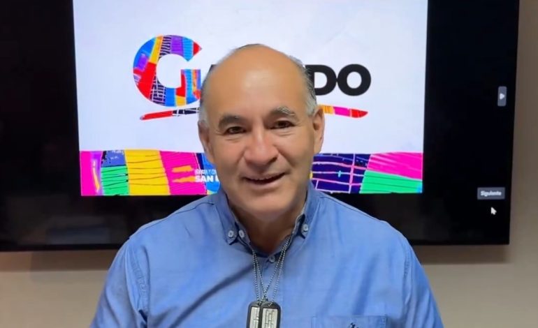  Fallas en el sistema impidieron entrega de constancia a Enrique Galindo