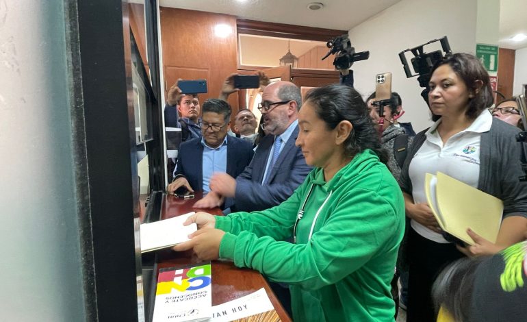  Presentan la #LeySanjuana al Congreso de SLP