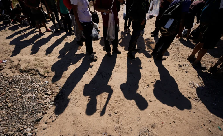  Identifican en EUA 16 grupos criminales que trafican con personas migrantes en México