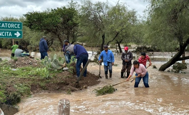  Desde Cerritos piden ayuda al gobierno estatal por el desbordamiento de tanques y presas