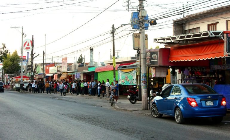  El Saucito: saturación vehicular, la desatención y el aumento anárquico del comercio