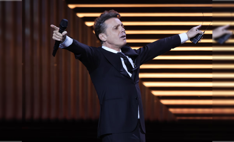  Fenapo pagó por la próxima presentación de Luis Miguel