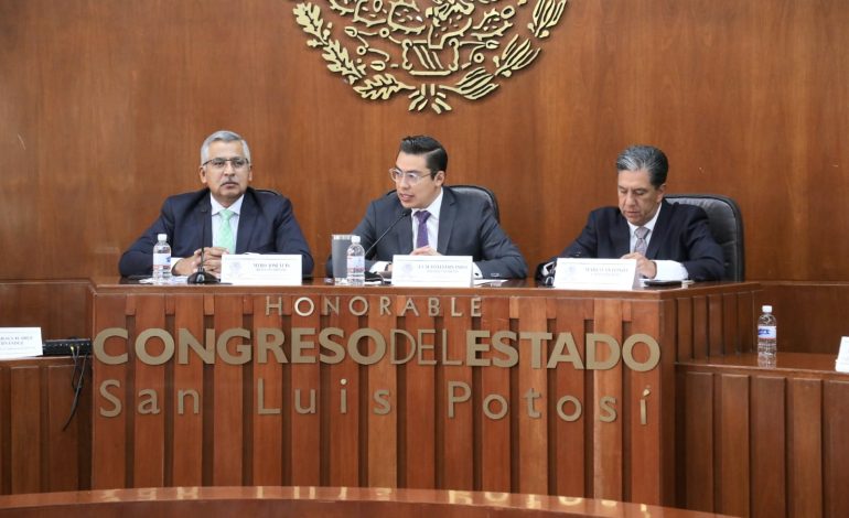  Titular de Seguridad niega persecución contra alcaldes morenistas ante el Congreso