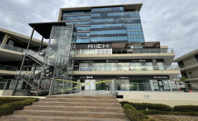  Inhabilitan a exfuncionarios de Comercio por omisiones en el caso Rich