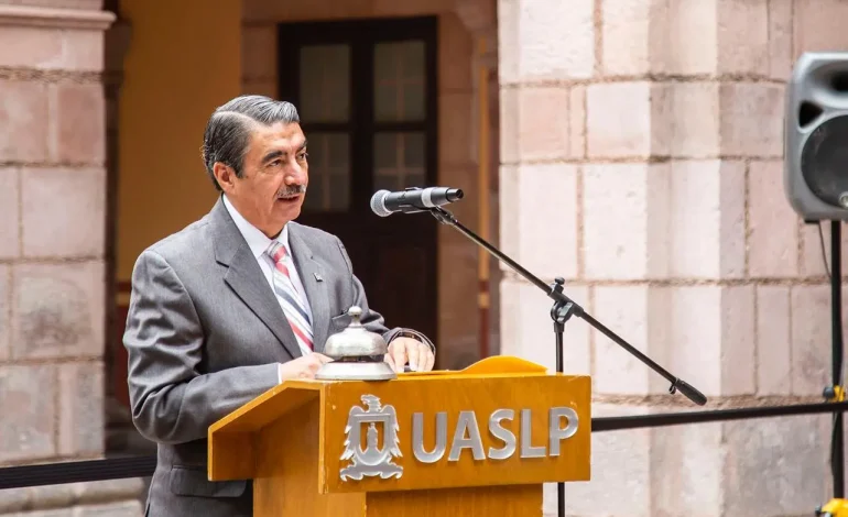 Niega rector nuevo centro comercial en terreno arrendado a la UASLP