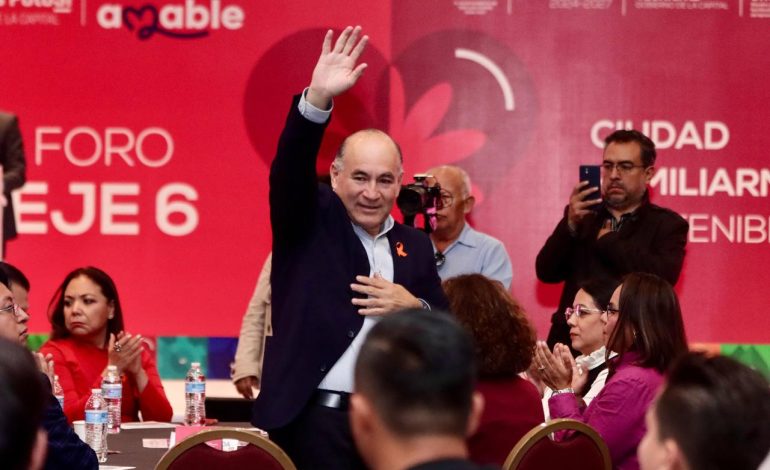  Galindo debe disminuir nómina y gastos en imagen, no subir impuestos: Vive Tu Centro
