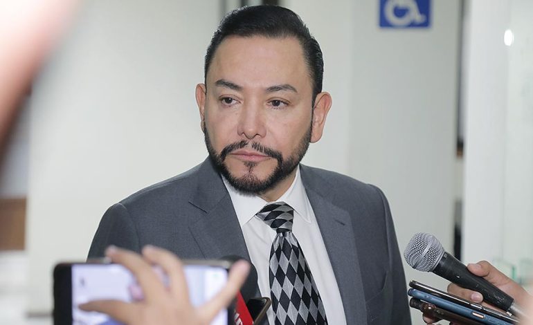  Alza de impuestos en la capital no va a “transitar” en el Congreso: Serrano Cortés