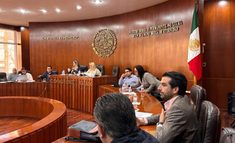  Diputados niegan aumentos y nuevos impuestos propuestos por Galindo