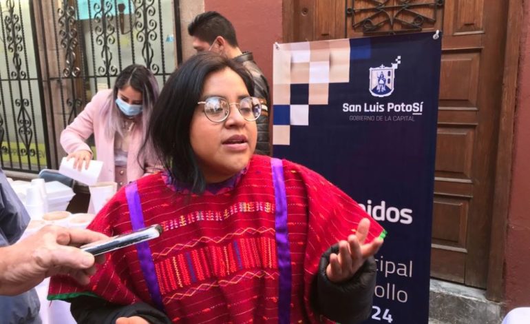  Palmira Flores defiende su elección como directora de la Unidad de Atención a los Pueblos Originarios