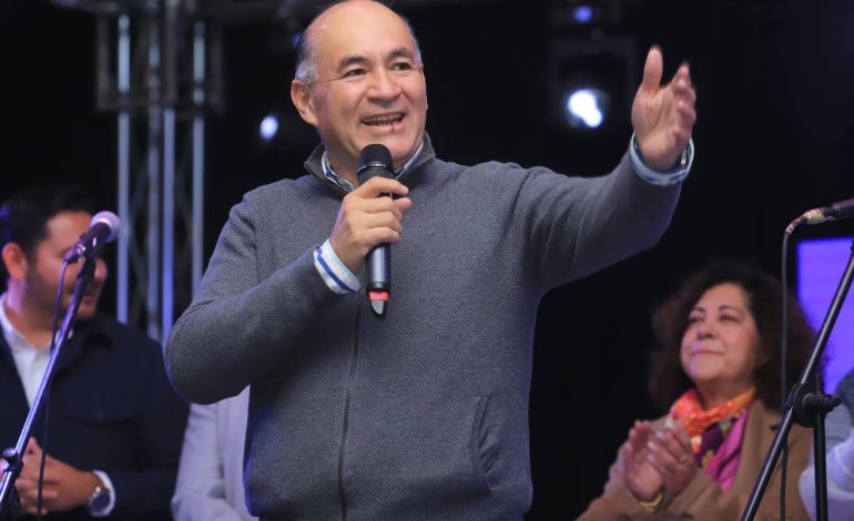  Sin informes oficiales, Galindo presume recaudación exitosa de Aguas del Poniente