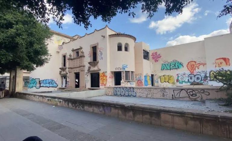  Galindo buscará intervenir la casona abandonada en Carranza