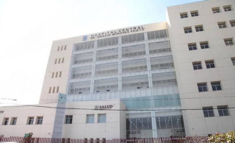  Médicos jubilados del Hospital Central se manifestarán para exigir el pago de sus prestaciones