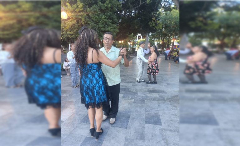  Regresan las tardeadas danzoneras a Tequis tras suspensión municipal