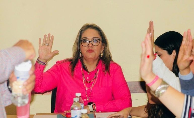  Maribel Lemoine renuncia al PRI tras 33 años de militancia