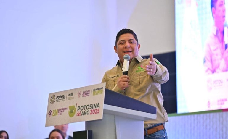  Gobierno de SLP destinará 70% del programa de vivienda a mujeres