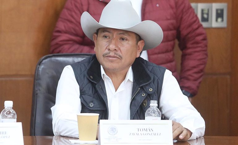  Entregan delegación del DIF en el Altiplano a esposa de diputado