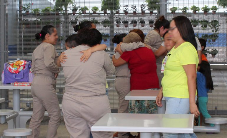  Traslado de mujeres al penal del Xolol afecta los derechos humanos de sus familias: experta