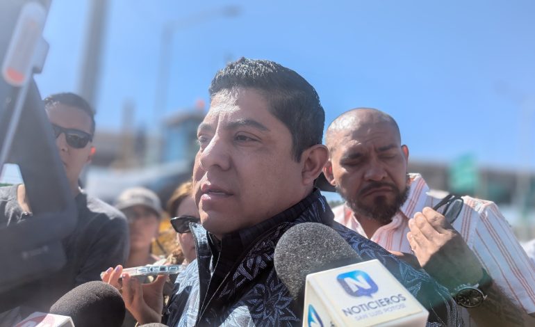  Gallardo niega existencia de campos de exterminio en SLP