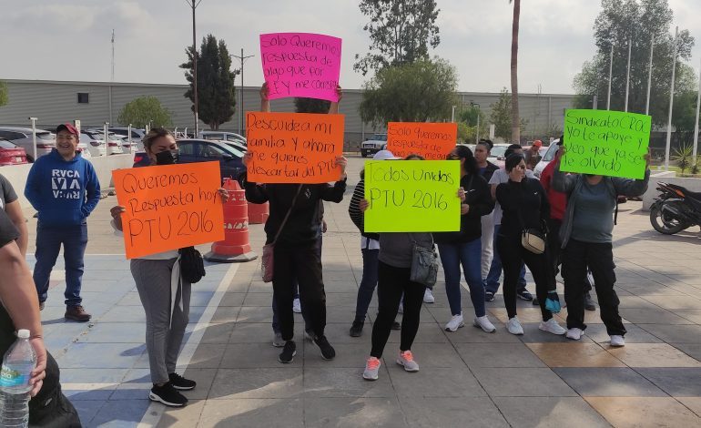  Extrabajadores y trabajadores de Valeo exigen reparto íntegro de utilidades