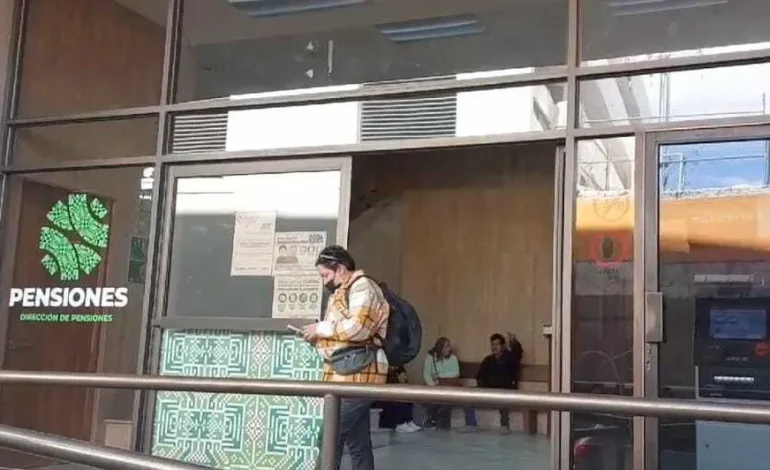 Deuda de pensiones en SLP, sin solución ni apoyo federal