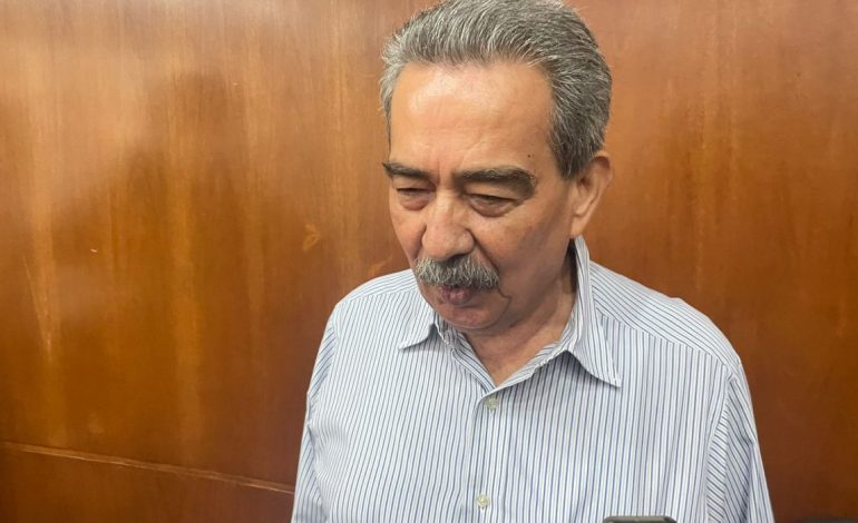  Crisógono Pérez se integra como diputado suplente en el Congreso de SLP