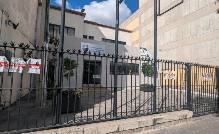  Universidad Potosina cobra 7 mil pesos por certificados y bajas de estudiantes defraudados