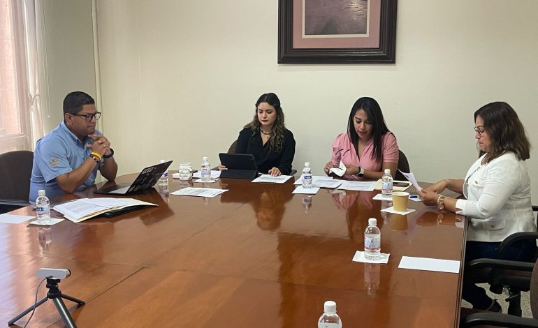  Rechazan iniciativa que pretendía politizar consejos de desarrollo social municipal