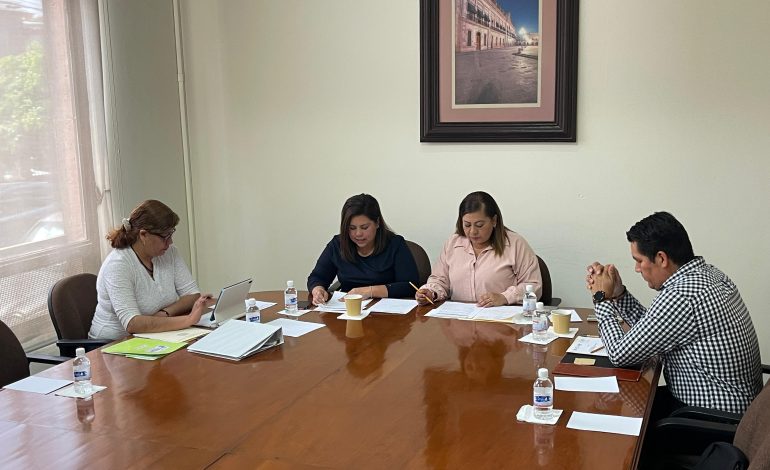  Menos de la mitad de los diputados asistieron a comisiones durante temporada vacacional