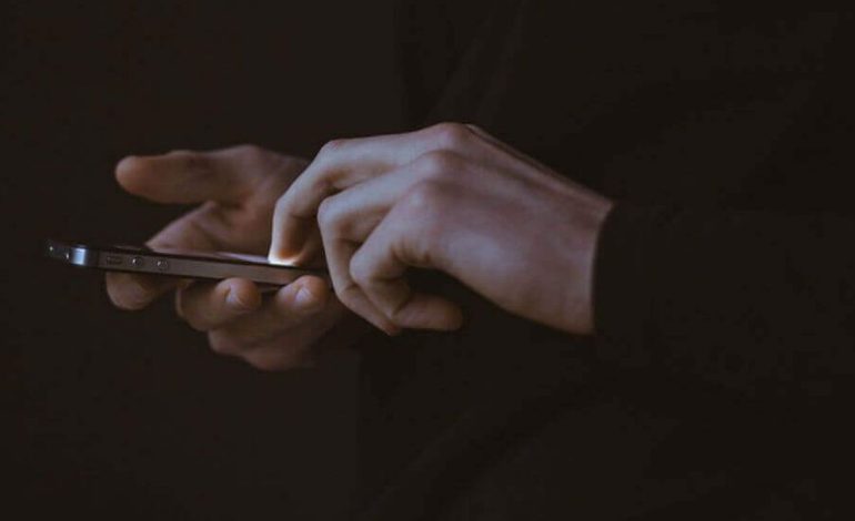  Se duplican casos de difusión de imágenes íntimas en SLP durante 2025