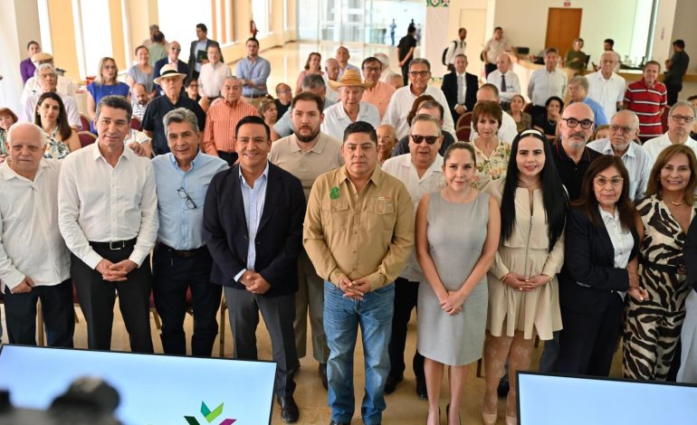 Gobierno condicionó pensión para médicos a recorte y afiliación al Verde