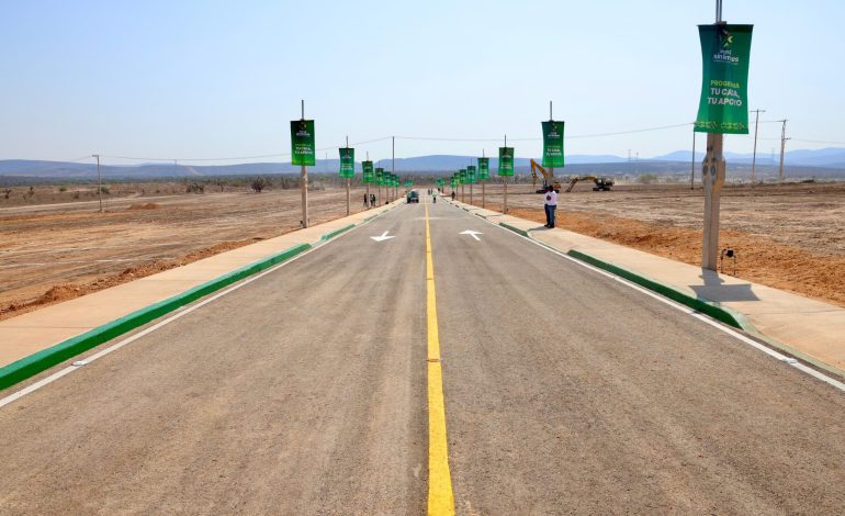  Gobierno de SLP entrega más de mil terrenos gratuitos en Ciudad Satélite