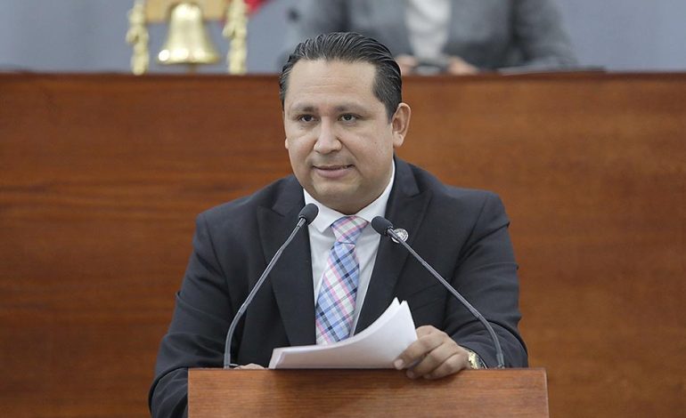  Diputado del PVEM justifica entrega de apoyos en efectivo y plantea reformar la ley estatal