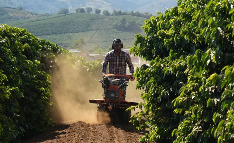  Ofrecen subsidio del 40% para maquinaria agrícola a productores