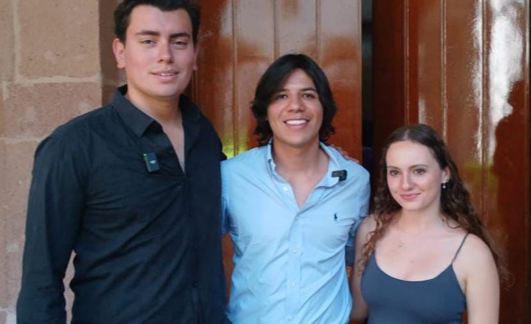  Organizan estudiantes primer encuentro con candidatos al STJE de SLP