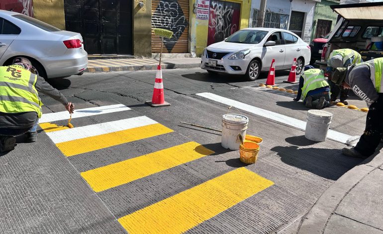  Cuadrillas de la JEC realizan obras con uniformes alusivos a Ruth González
