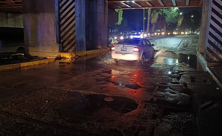  Basura en alcantarillas, causa principal de inundaciones en la capital: Christian Azuara