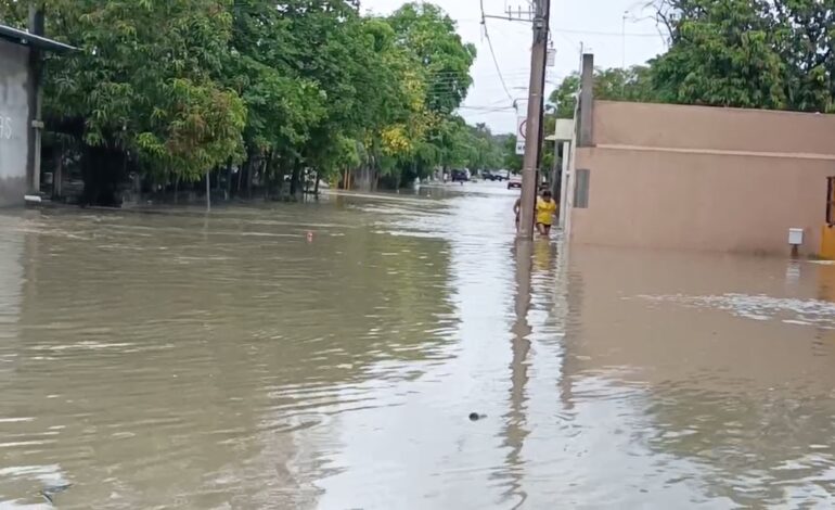  Suspenden clases en zonas Huasteca y Media ante lluvias provocadas por el huracán Erik