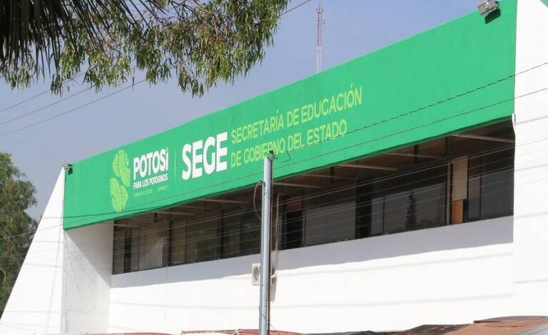 Docentes denuncian red de acoso, discriminación y nepotismo en la SEGE