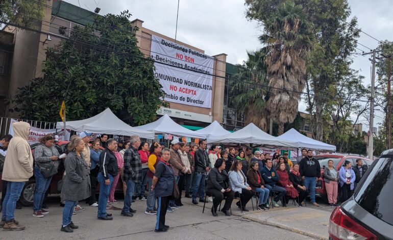  Reubicarán a estudiantes de la Becene ante manifestaciones