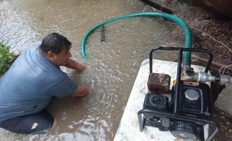  Vecinos responsabilizan al Ayuntamiento de Tamuín por inundaciones