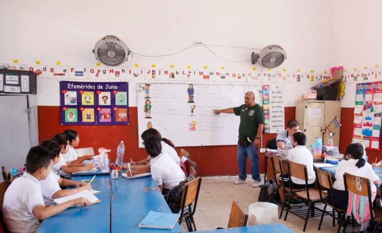  SEGE reduce jornada escolar por ola de calor en SLP