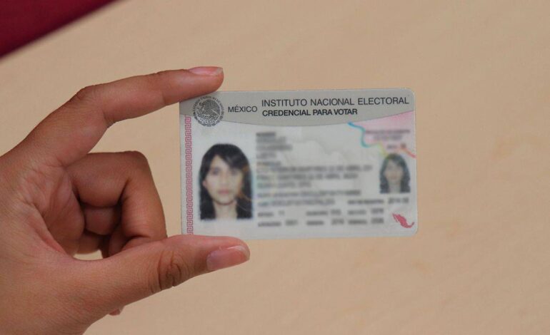  Más de 100 mil potosinos deberán renovar su credencial de elector: INE
