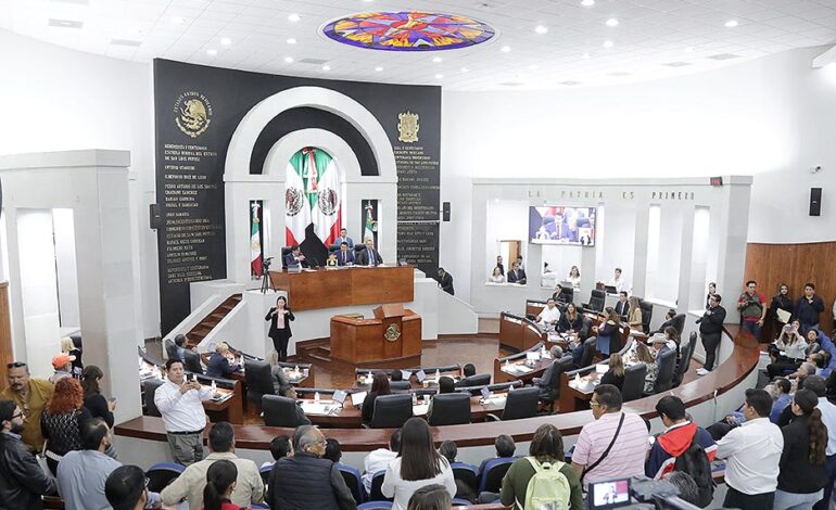  Consultas sin fecha y leyes en espera, se repite el patrón de rezago en el Congreso: activistas