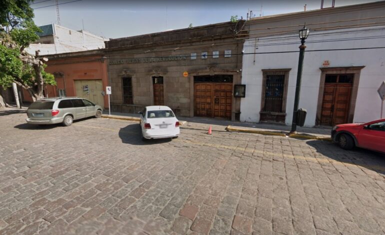  Padres denuncian omisión y revictimización por parte de colegio tras agresión entre alumnos