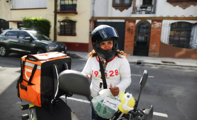  Proponen crear licencia especial para repartidores de plataformas digitales en SLP
