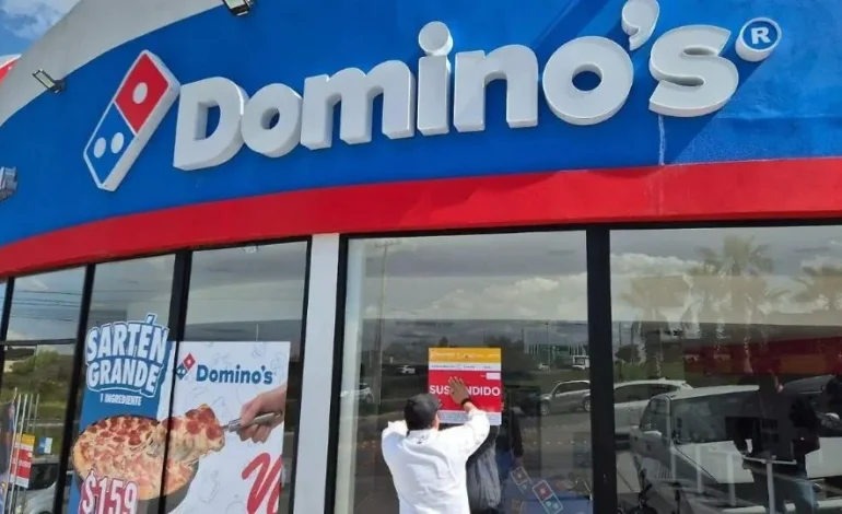  Clausura de Domino’s fue por operar sin permisos: Fernando Chávez