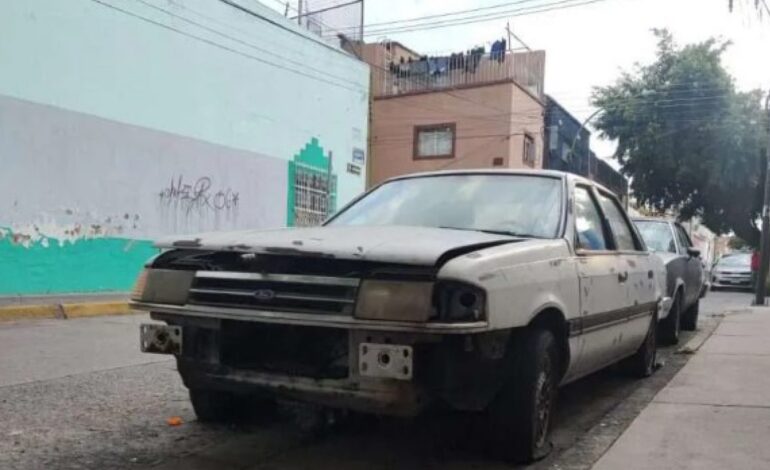 Aumenta retiro de vehículos abandonados en la capital potosina