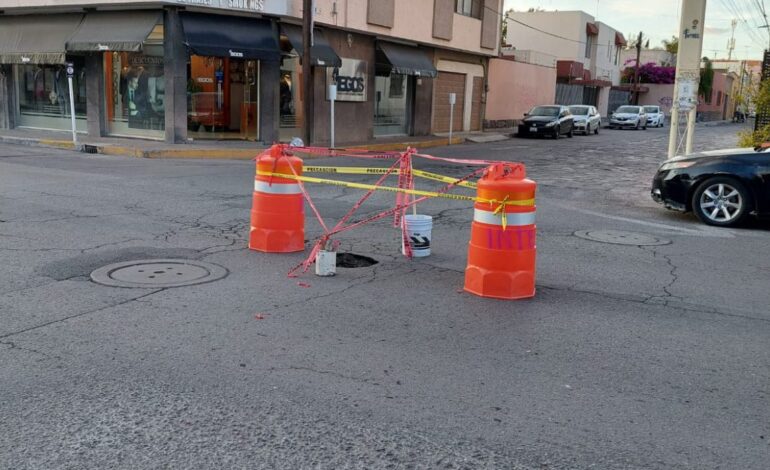  Obras no autorizadas de particulares provocan la mayoría de los socavones: Interapas