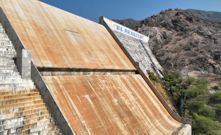  Concesionaria de El Realito incumple, falla el ducto y el agua llega sin potabilizar: Galindo